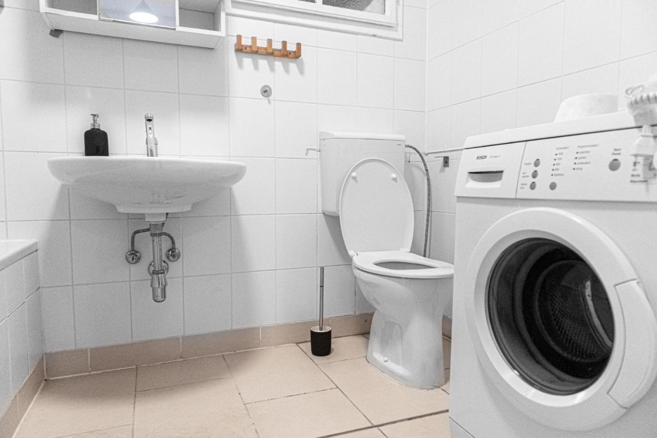 Apartament Joyful At Superb Location Near Akh Hospital