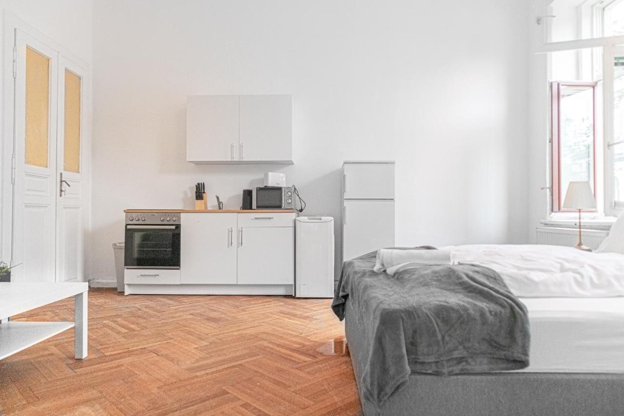 Apartament Joyful At Superb Location Near Akh Hospital *